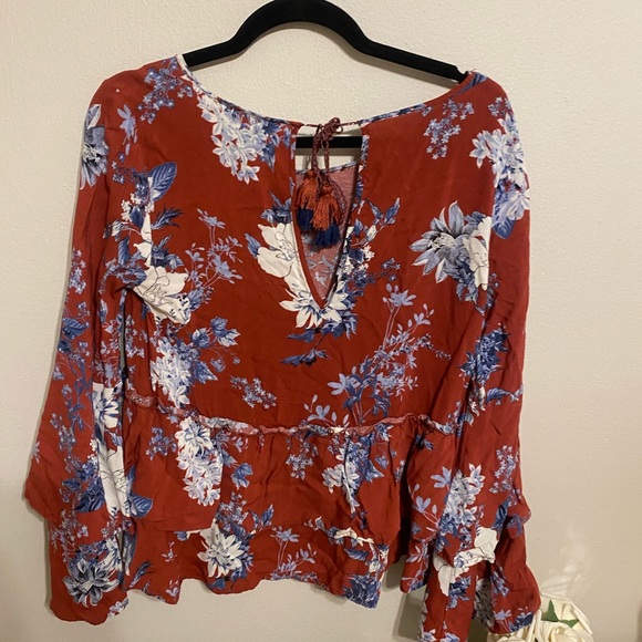 Altar’s State Blouse - Picture 3 of 3